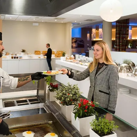 Novotel Wenceslas Square 4*