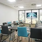 نوفوتيل وينسيسلاس سكوير فندق 4*