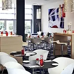 Hotel Novotel Wenceslas Square 4*